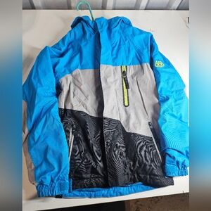 686 youth snow jacket blue and green